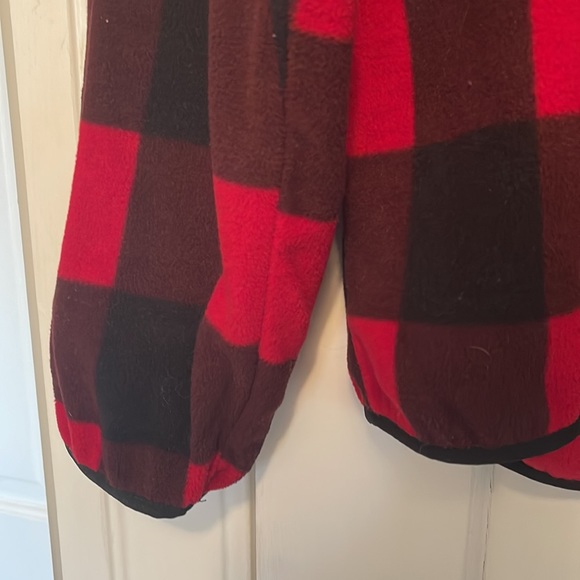 Buffalo check 1/4 fleece zip. - Picture 4 of 6